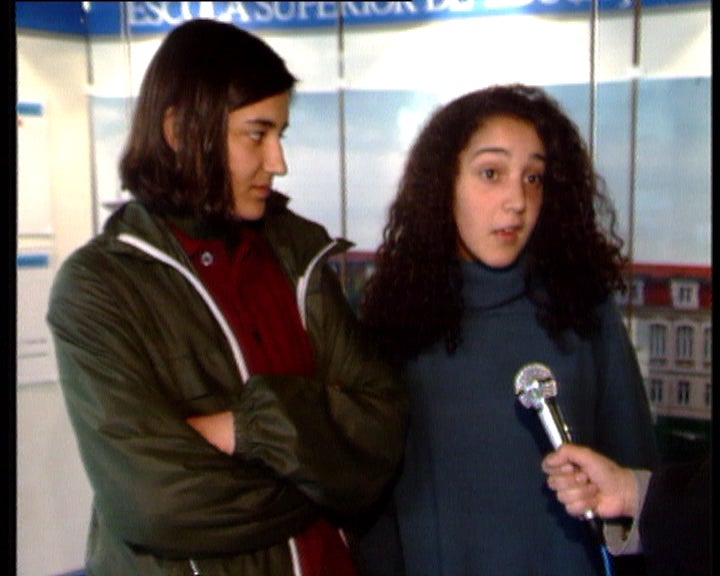 Ensino secundário contra o Ministério da Educação