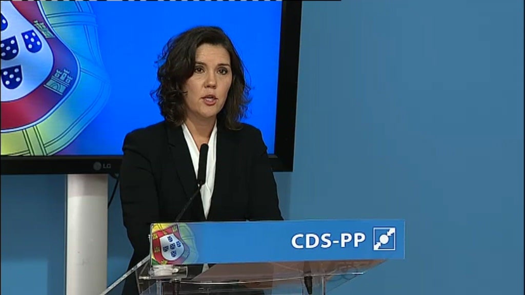 Assunção Cristas pede demissões no Governo