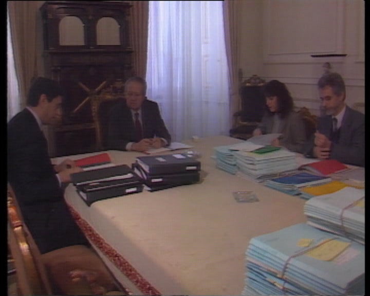 Mário Soares concede indulto total a presos das FP-25