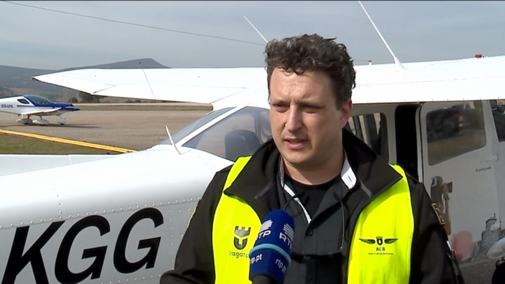 Batismos de voo solidários