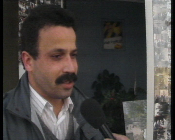 Reação de populares à visita de Mário Soares