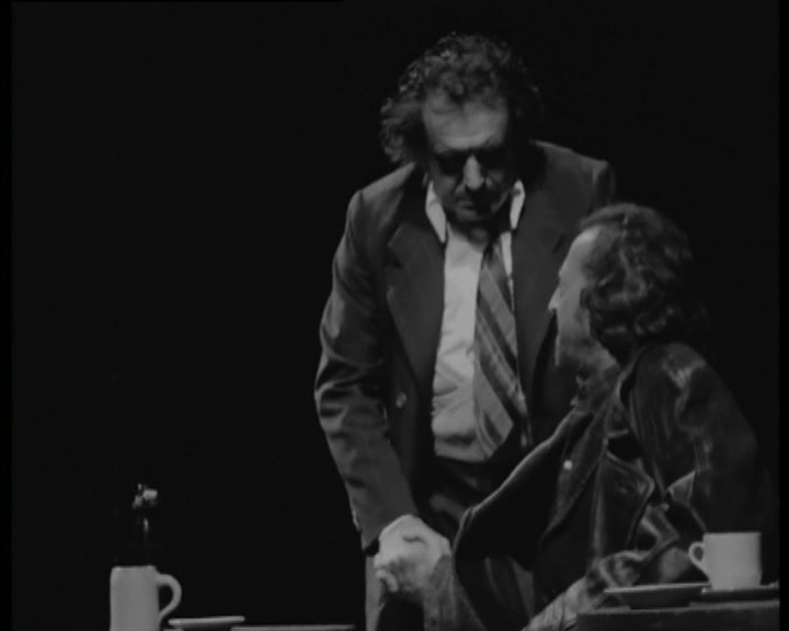 Estreia da peça “Dialogues Exilés” no Teatro São Luiz