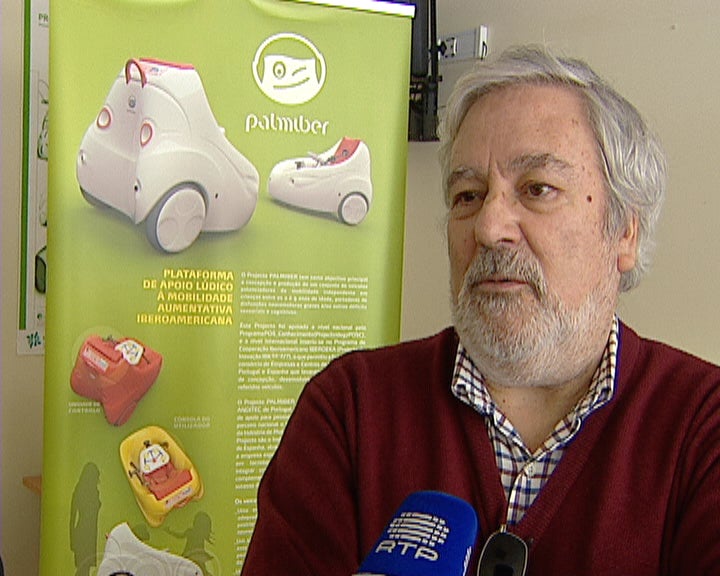 Carrinho para crianças deficientes