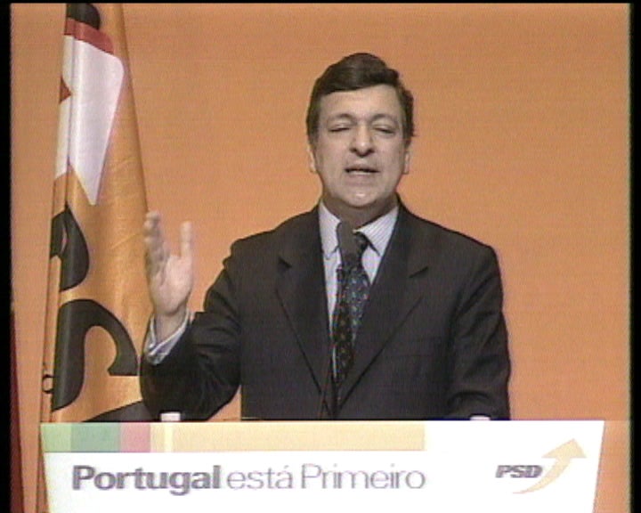 Durão Barroso eleito Presidente do PSD