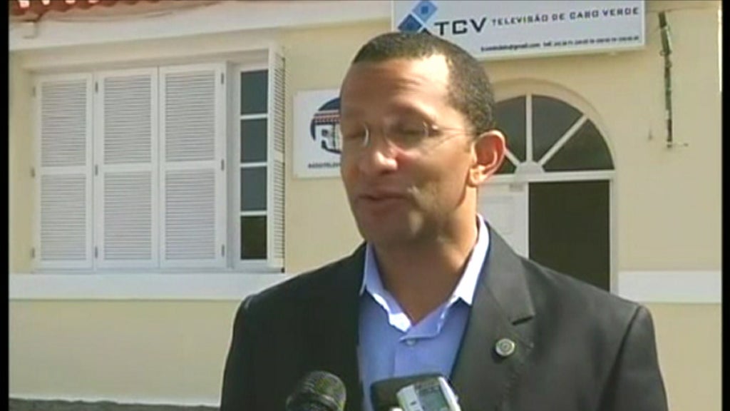 Declarações de Abraão Vicente sobre comunicação social em Cabo Verde