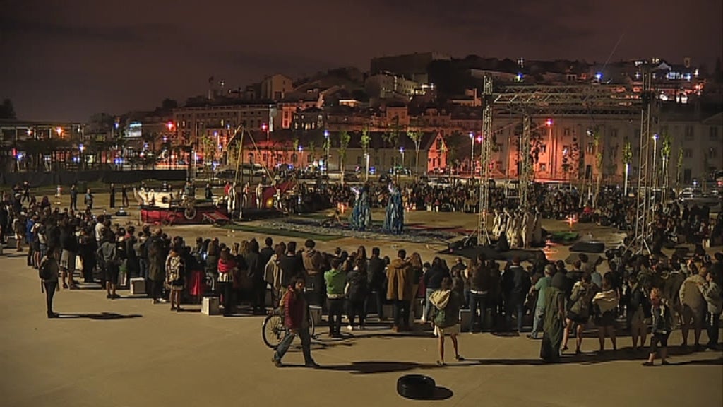 Chapitô à beira rio