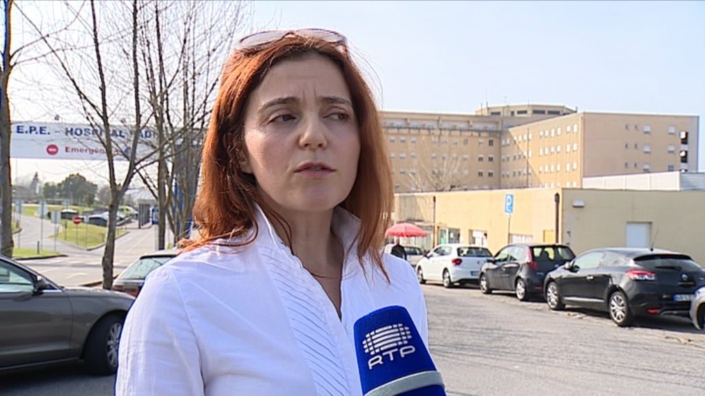 Enfermeiros devolvem salários