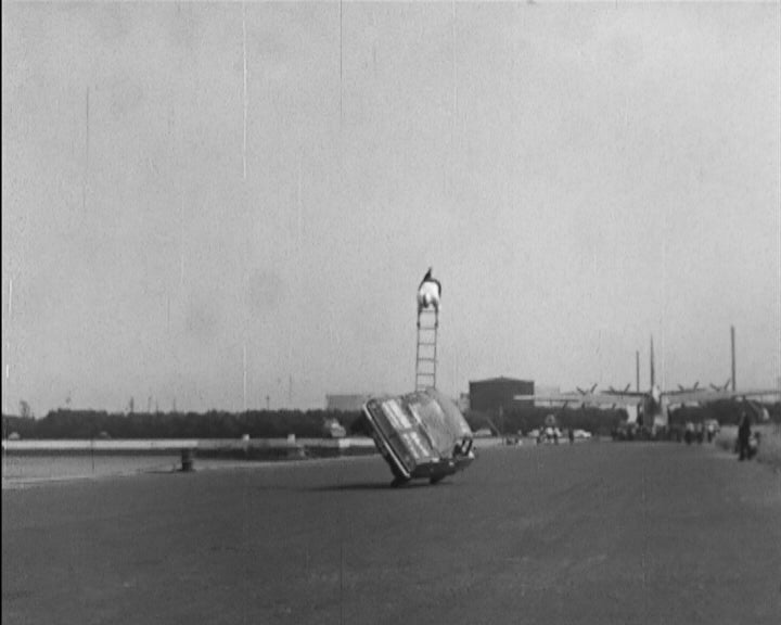 Espectáculo de automobilismo sobre duas rodas em Lisboa