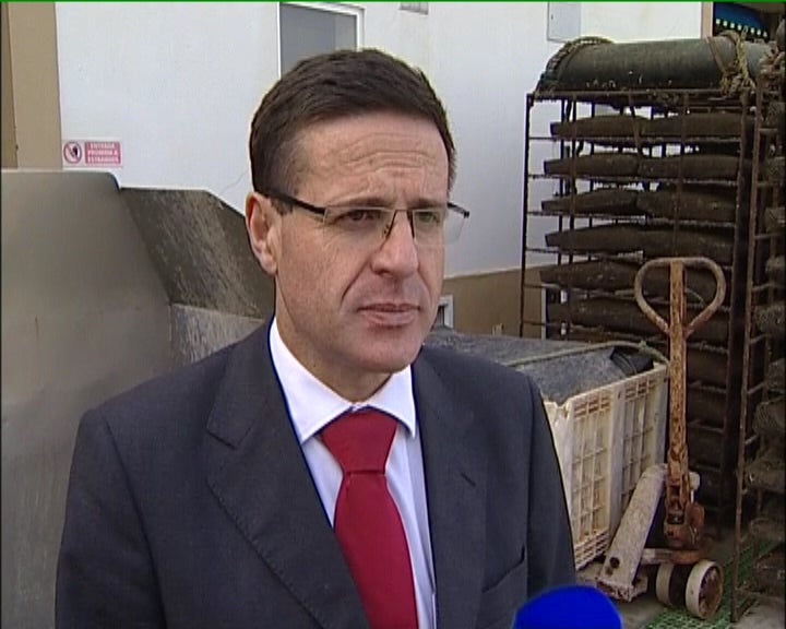 Ministro da Agricultura e Pescas responsabiliza capitanias e pescadores