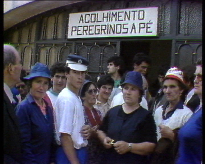 Peregrinos e comércio em Fátima