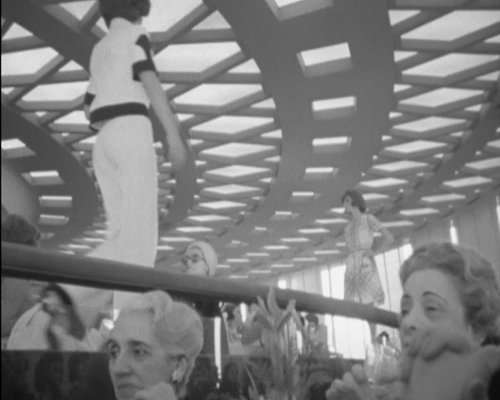 Passagem de modelos a favor da Cruz Vermelha