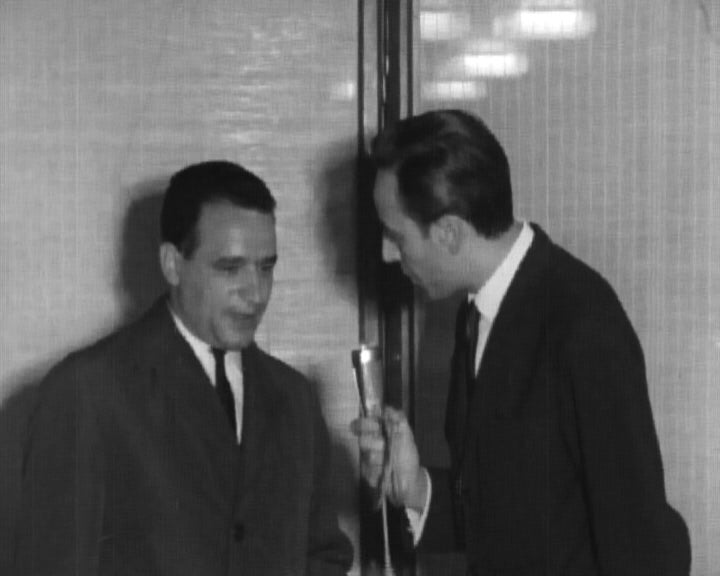 Veiga Simão Chega a Lisboa