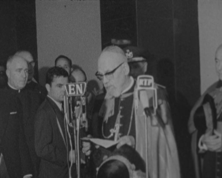 Chegada de Dom José da Costa Nunes a Lisboa