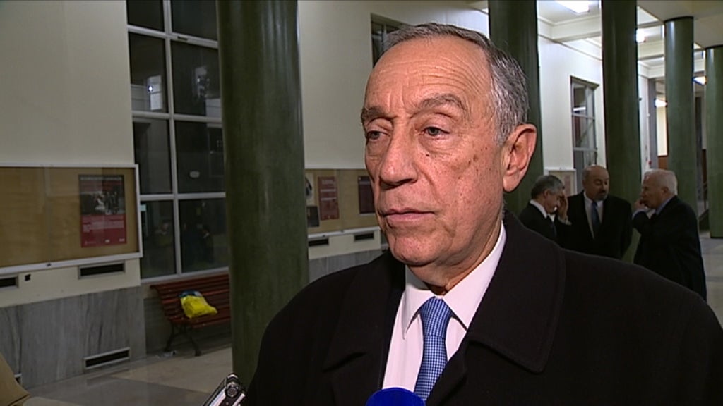 Marcelo Rebelo de Sousa reúne com equipa