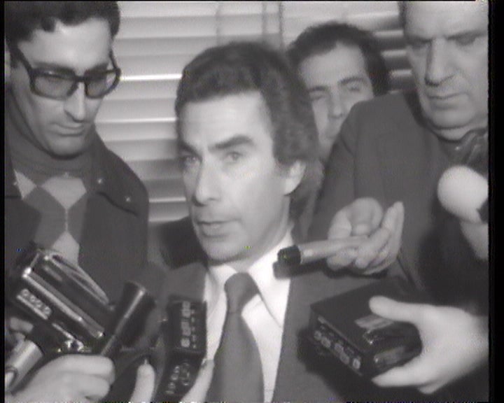 Sá Carneiro regressa de Espanha