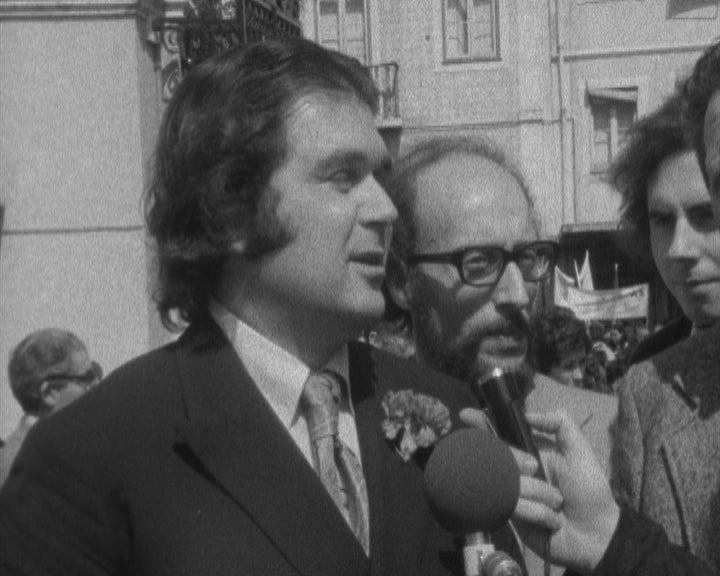 Manifestação de apoio à Junta de Salvação Nacional