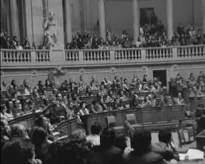 Sessão de trabalhos sobre o 25 de Novembro