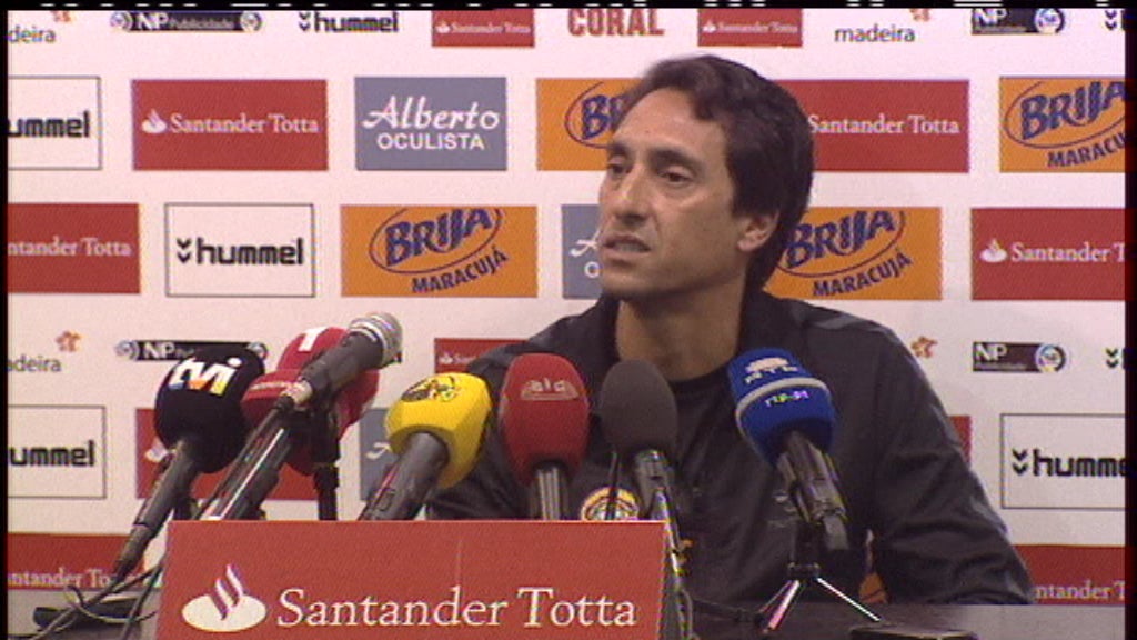 Conferência de imprensa de João de Deus