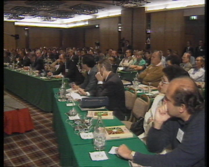 Faria de Oliveira confirma privatização do BPA