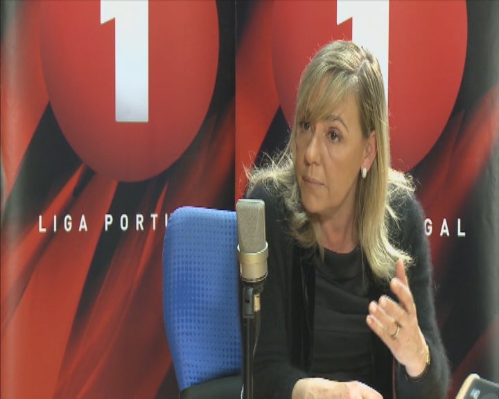 Maria Flor Pedroso entrevista Paula Teixeira da Cruz