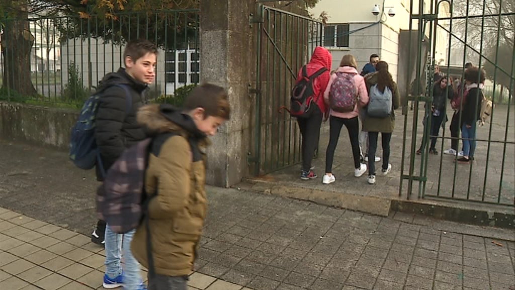 Transferência de alunos para a Escola Ramalho Ortigão