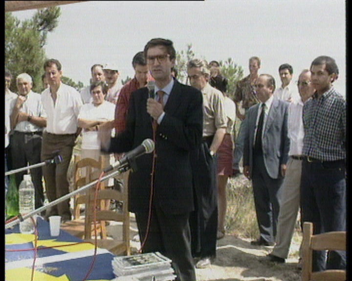 Manuel Monteiro critica o PSD