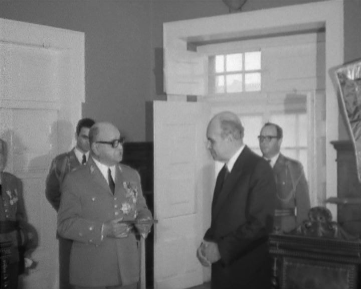 Visita de Horário de Sá Viana Rebelo ao Quartel General de Évora