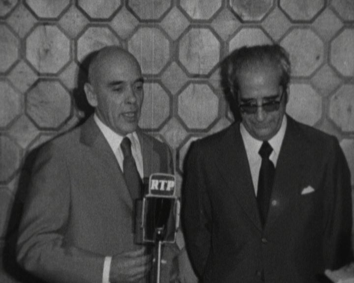 Rosa Coutinho parte para Angola