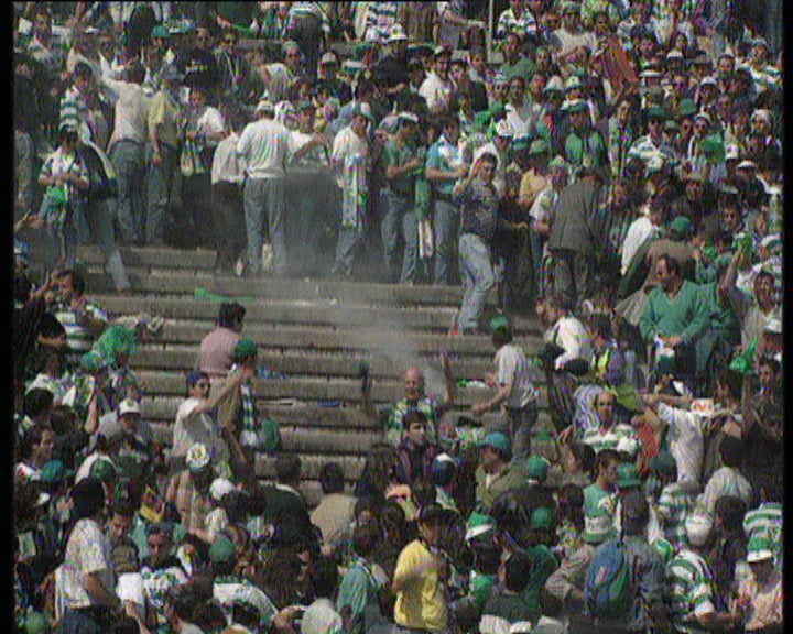 Adiamento do julgamento do caso “very-light”