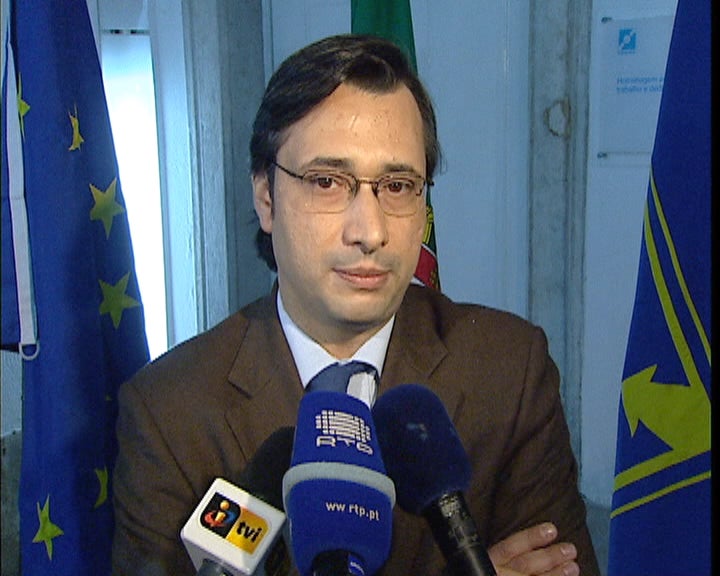 Reacções dos partidos