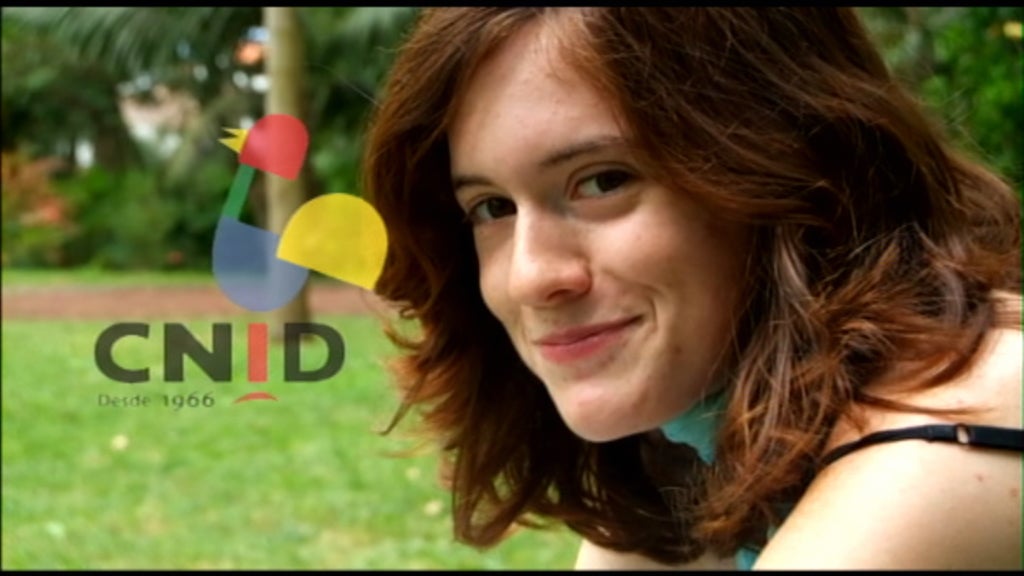 Mariana Cabral recebe prémio de Jornalismo