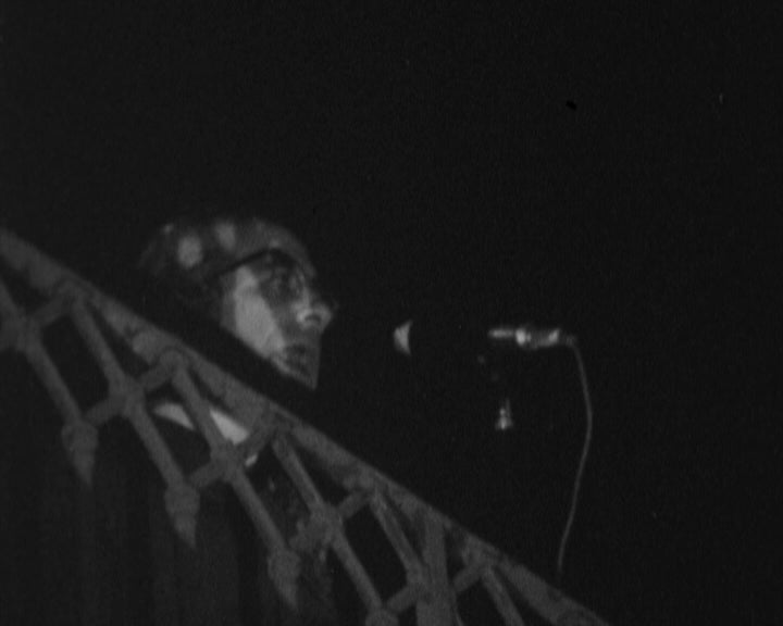 Manifestação popular de apoio ao MFA