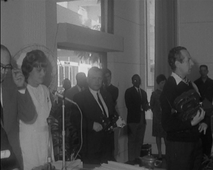 Entrega de diplomas a finalistas de Moçambique