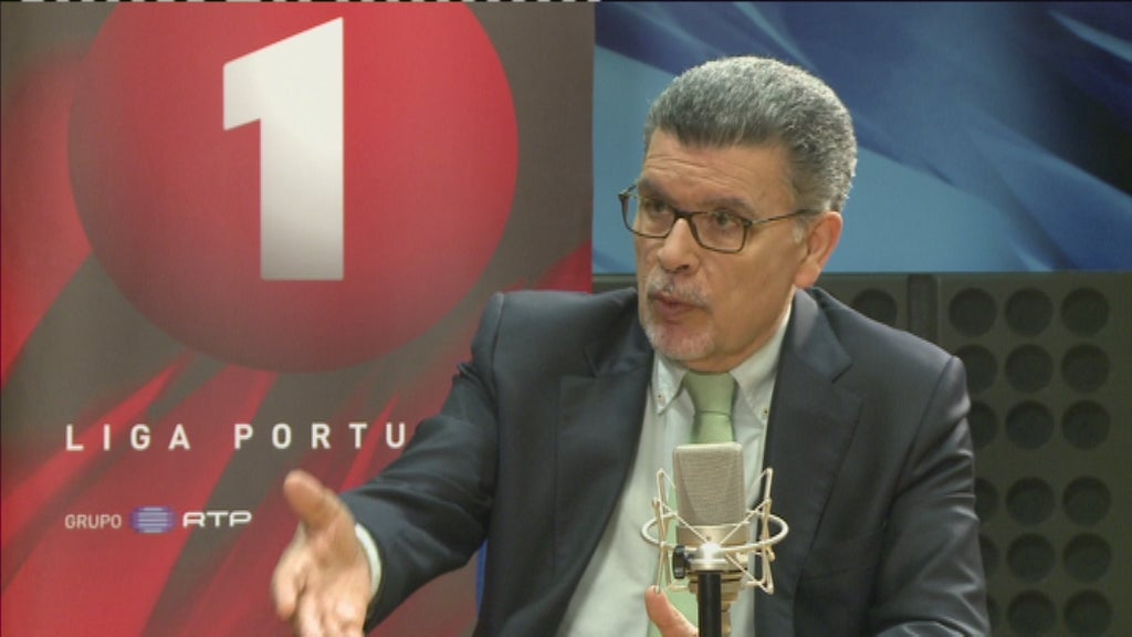 Maria Flor Pedroso entrevista António Capucho