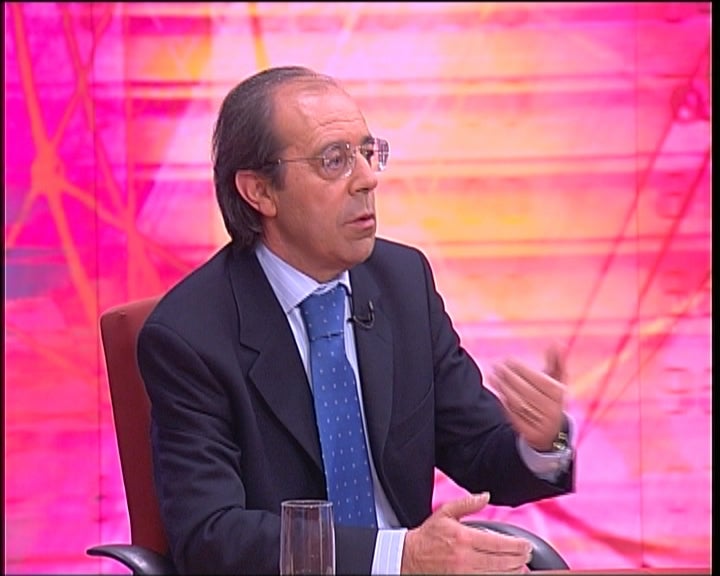 Política externa debatida no parlamento