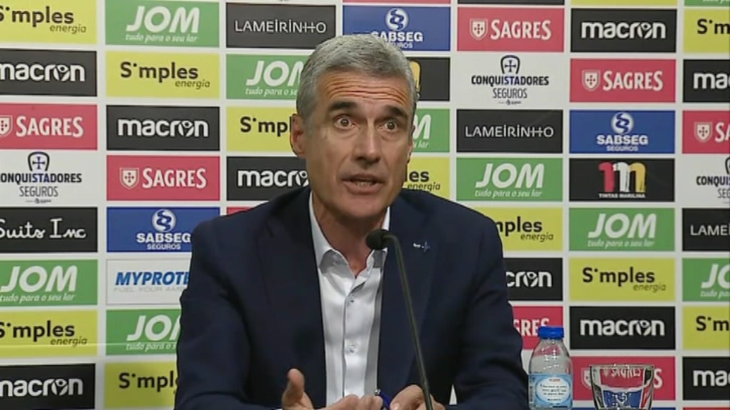 Futebol: Luís Castro no Vitória de Guimarães