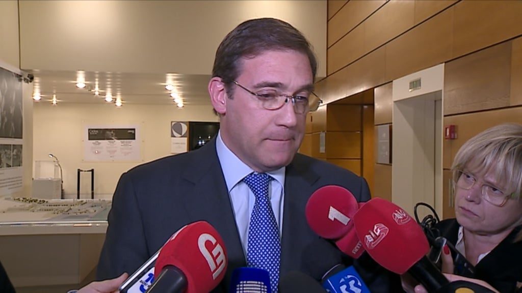 Acusações entre António Costa e Pedro Passos Coelho