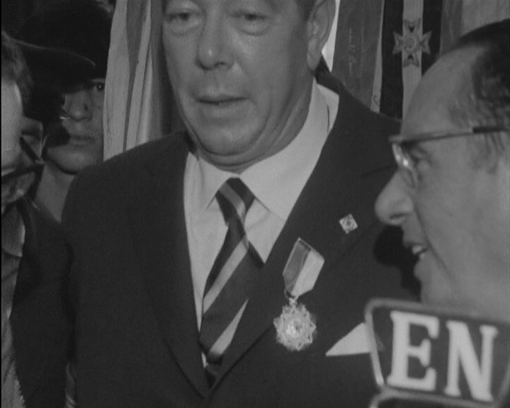 Entrega de medalha ao Governador Civil de Lisboa