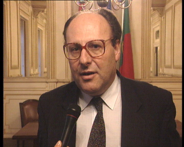 UGT exige aumento do salário mínimo