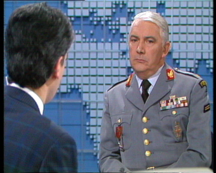 Entrevista ao General Espírito Santo