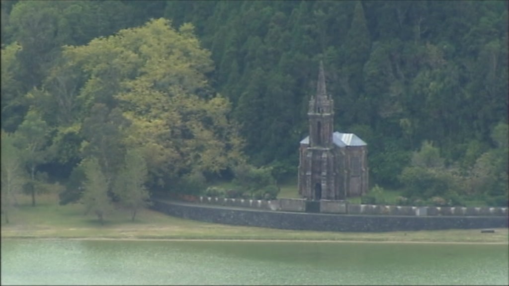Poluição da Lagoa das Furnas