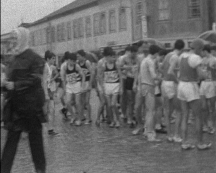 Atletismo: provas de juvenis, juniores e seniores