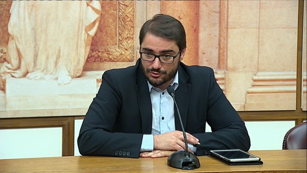 Conferência de imprensa de João Oliveira