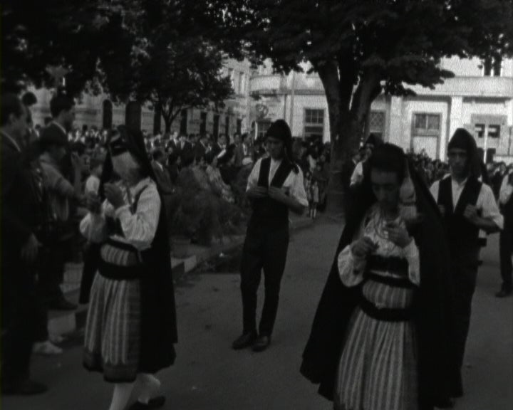 Desfile de Trajes Regionais