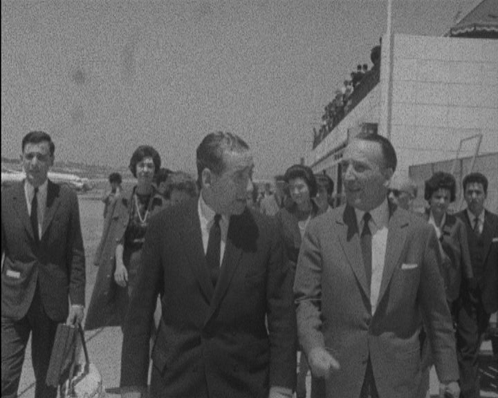 Partida de Manuel Gomes de Araújo e Alberto Franco Nogueira para Otava