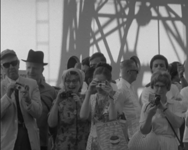 Turistas do navio sueco “Kungsholm” visitam Luanda