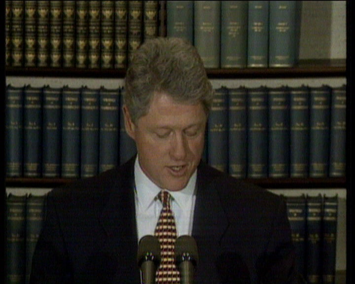 EUA levantam as sanções ao Vietname