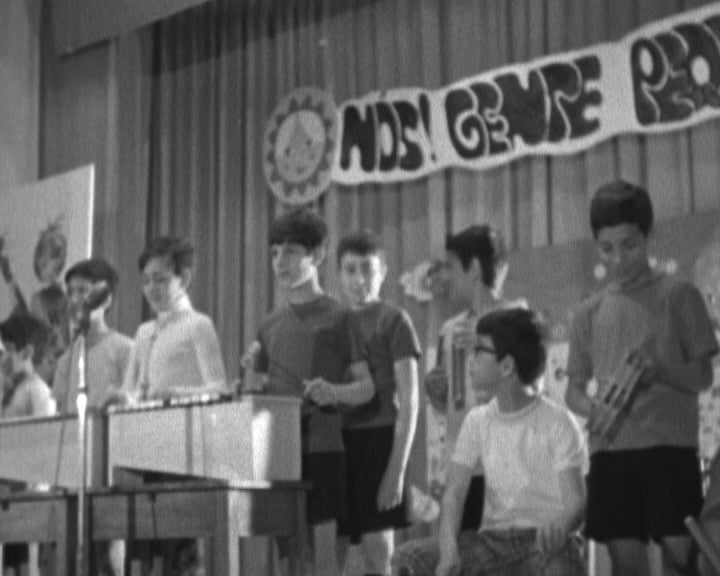 Maria Teresa Cárcomo Lobo na Voz do Operário