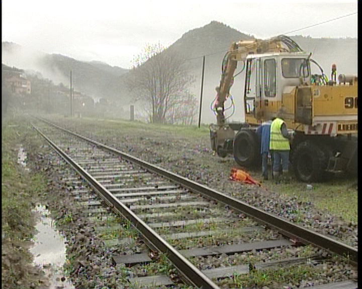 Reabre a linha do Douro
