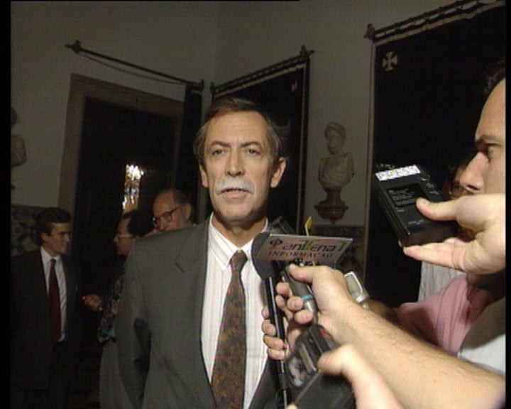 Petição a favor do referendo a Maastricht